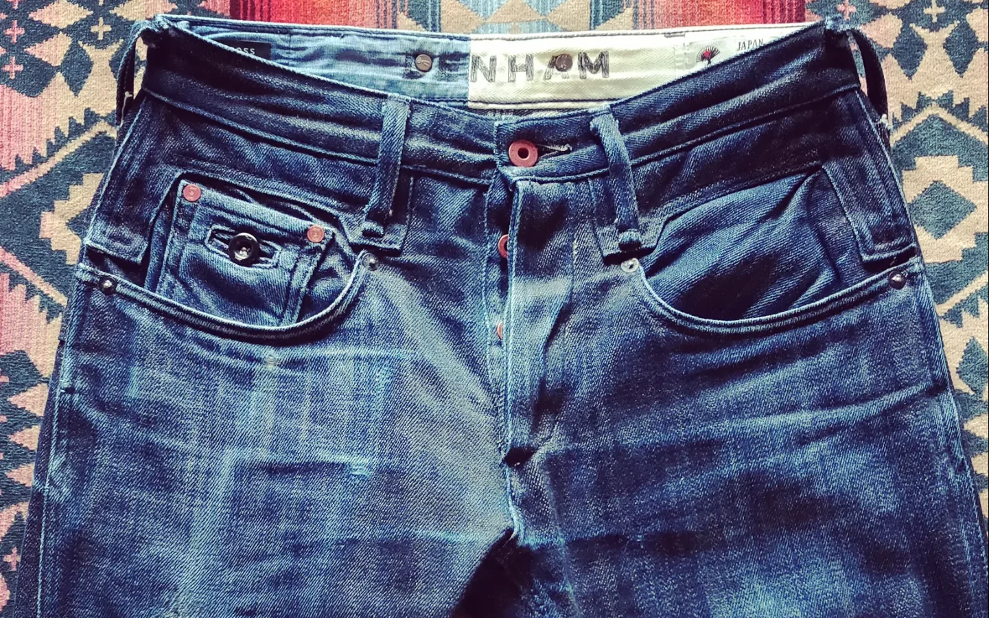 Recommended jeans aging/discoloration media | MOMENTUM